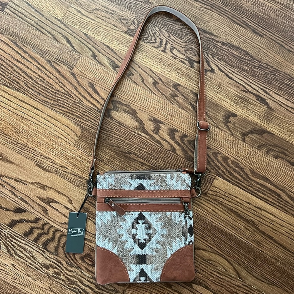 Myra crossbody bag